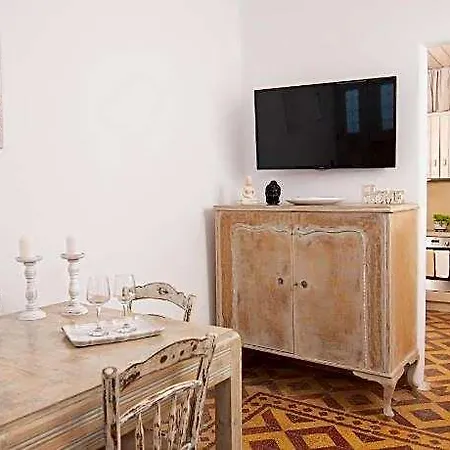 Whitelist Maisonette In